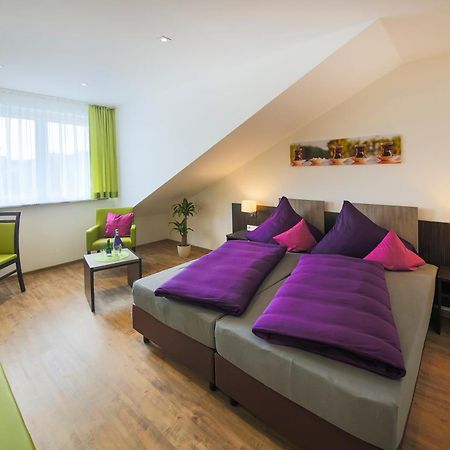 Hotel Gaestehaus Stock Zimmer Teekaennle Friedrichshafen Bagian luar foto